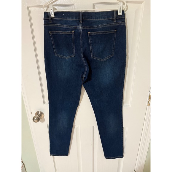 J McLaughlin Women Blue Wash Denim Jeans Size 10 Slim Fit Ankle Length - Picture 2 of 3